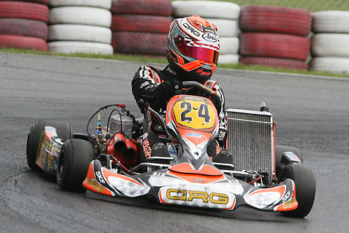 Max Verstappen wint in Wackersdorf eerste EK ronde